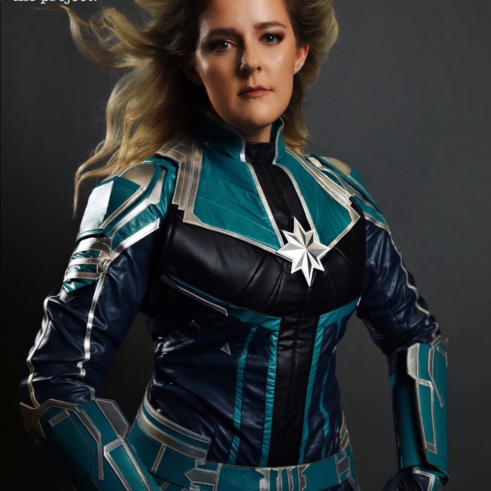 Vers Captain Marvel Starforce Cosplay